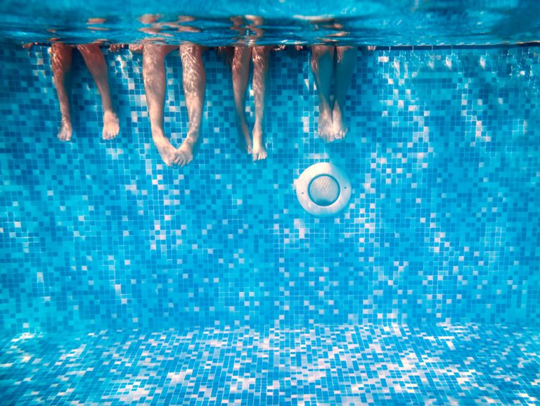What are the Different Types of Swimming Pools?